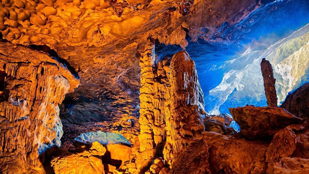 Halong Luxury 1-day Visit Surprise Cave
