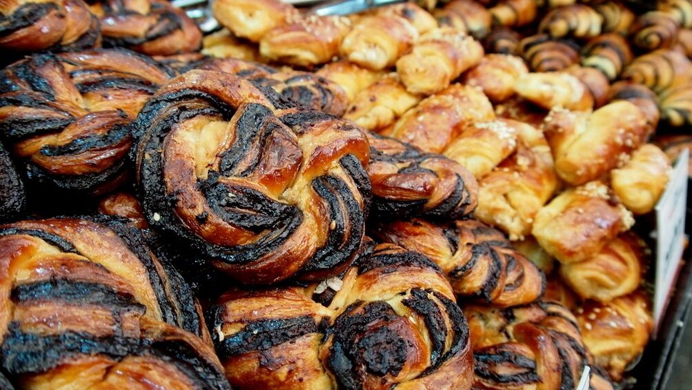 Tel Aviv Food Tour of the Carmel Market