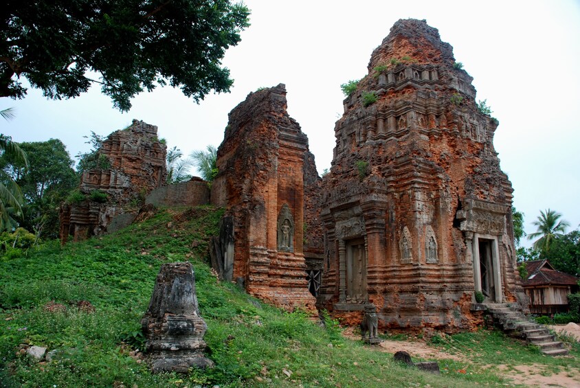 Lolei Temple in Prasat Bakong, Cambodia