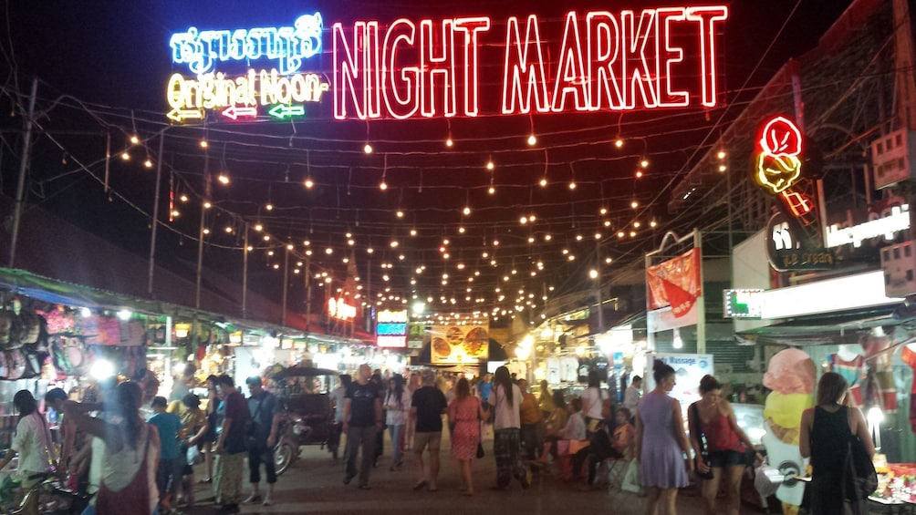 Crowded Siem Reap Night Market