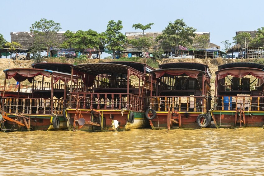 Kompong Khleang Floating Village in Siem Reap
