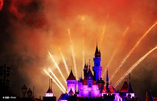 Hong Kong Disneyland Magical Day Tour with 2-Way Transfer