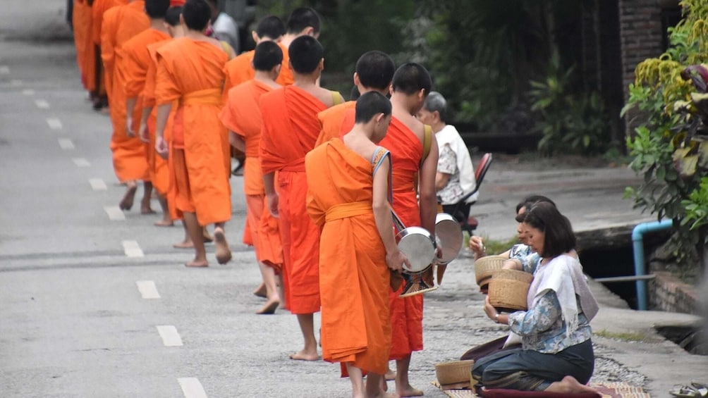 Monks Morning Food Offering/Almsgiving Tour