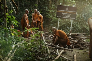 Private Karen Tribe Cultural Experience Day Trip