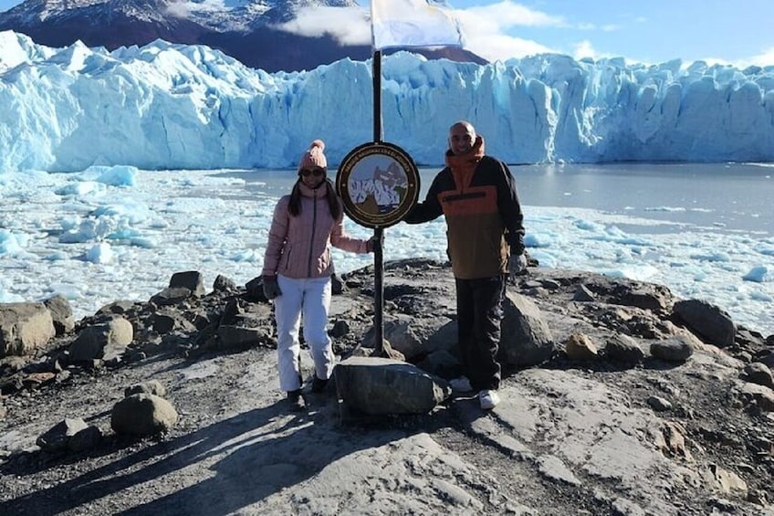 El Calafate: Perito Moreno Full Day Minitrekking with Transfer and Walkways