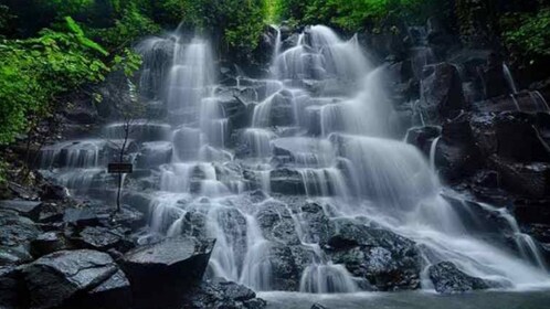 Bali Waterfalls Tour Tukad Cepung Tibumana And Kanto Lampo