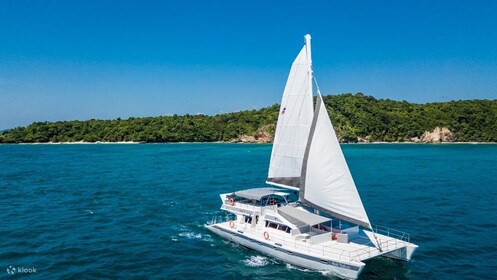 Phang Nga Bay (James Bond eiland) per luxe catamaran