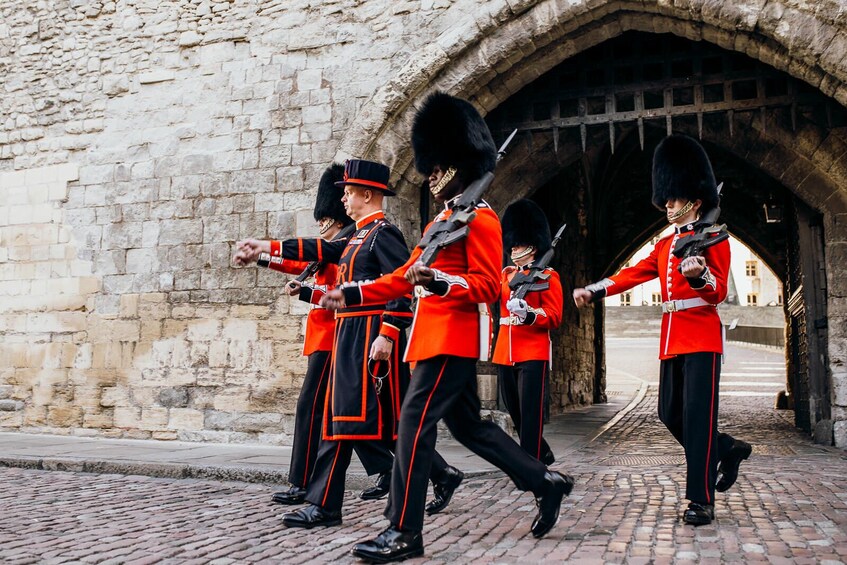 VIP Crown Jewels: Tower of London Tour with Opening Ceremony