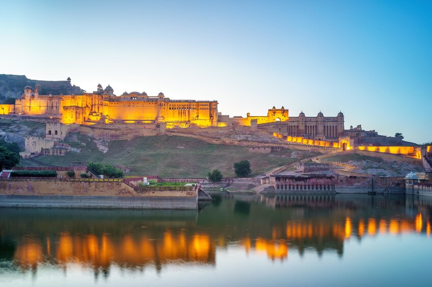 Panoramic view of Amber Fort at sunset