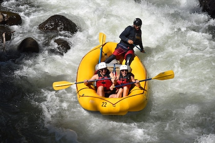 White Water Rafting the Tenorio River from Guanacaste