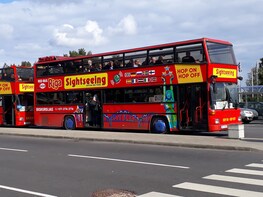 Red Bus Riga Sightseeing Tour