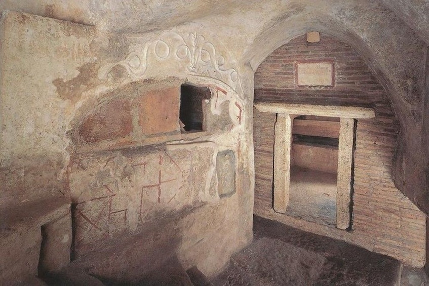 Decorated Roman catacombs