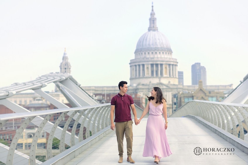 Photo Shoot with a Local Photographer at ST PAUL'S CATHEDRAL