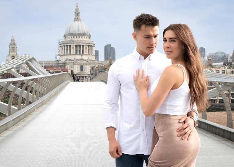 Photo Shoot with a Local Photographer at ST PAUL'S CATHEDRAL