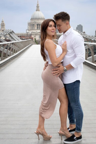 Photo Shoot with a Local Photographer at ST PAUL'S CATHEDRAL