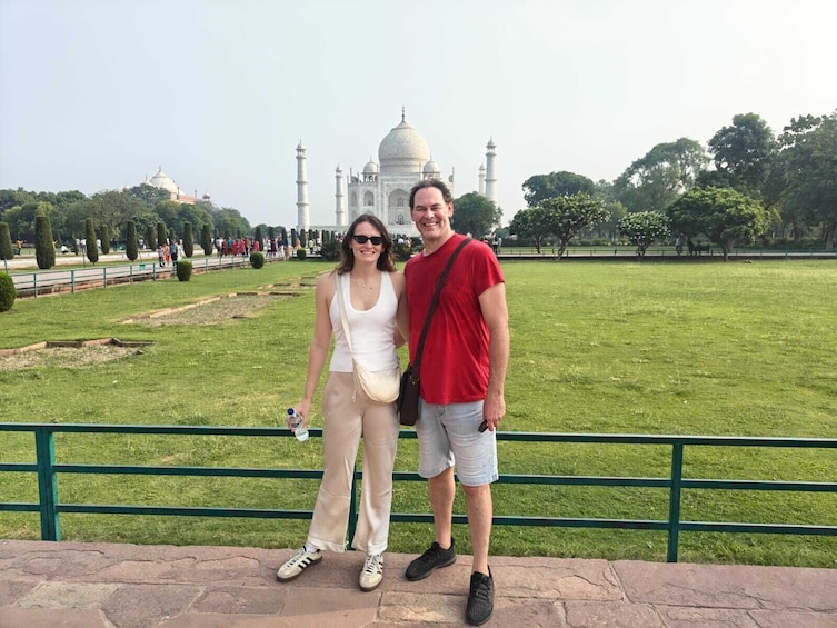 Taj Mahal and Agra Full Day Guided Tour From Agra