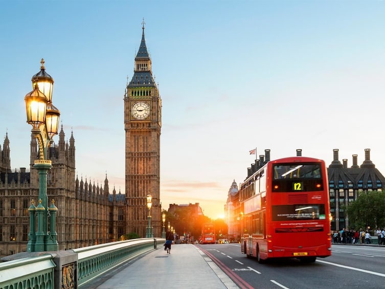 Visit the Jack the Ripper Museum & See 20+ London Top Sights