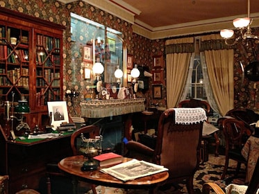 Visit The Sherlock Holmes Museum & 30+ London Top Sights Tour