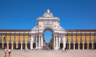 Lisbon & Cascais Coastline Private Tour