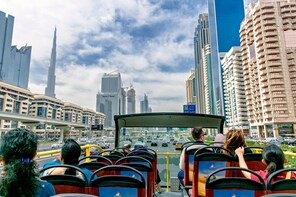Dubai 24 Hours Hop-On Hop-Off Ticket & Dubai Aquarium Entry