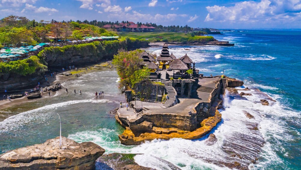 Handara Gate Wanagiri Hidden Hill Tanah Lot Temple Tour