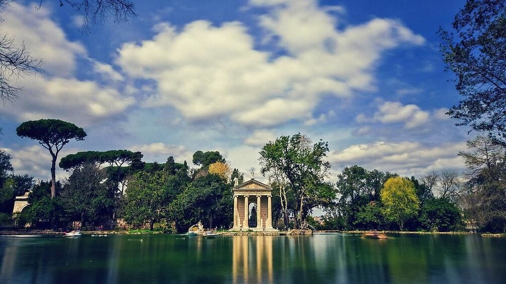 Villa Borghese Tour and Picnic