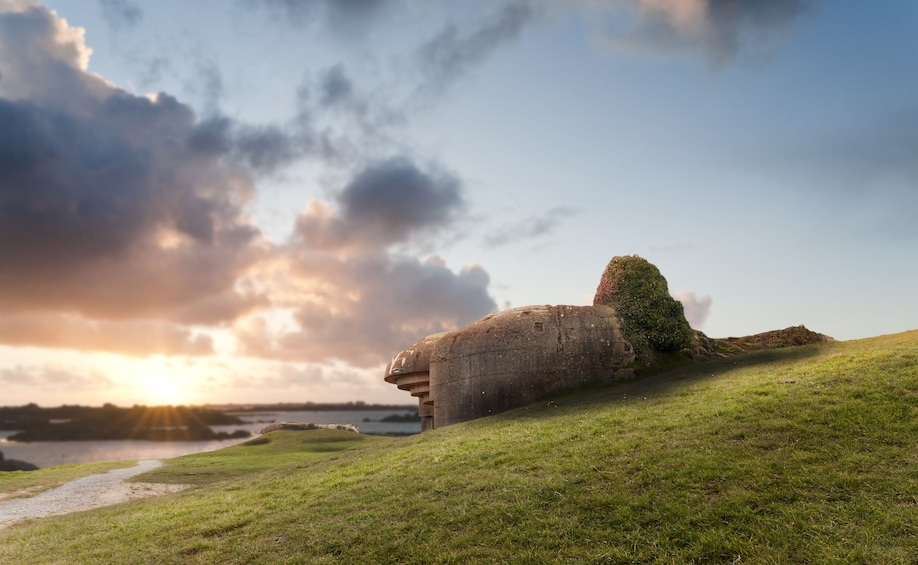 Utah, Omaha.& U.S. D-Day Sites Full-Day Tour From Bayeux