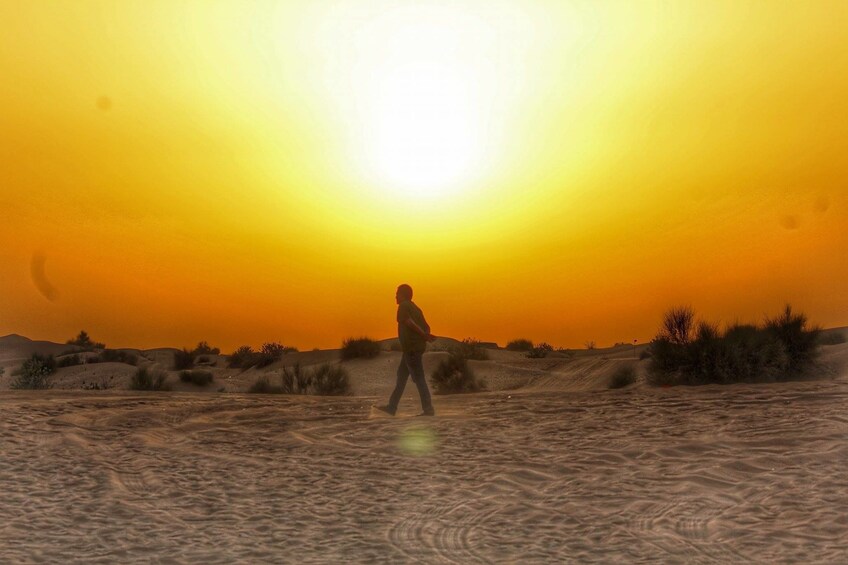 Evening Desert Safari Dubai in Private 4x4 Vehicle