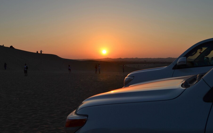 Evening Desert Safari Dubai in Private 4x4 Vehicle