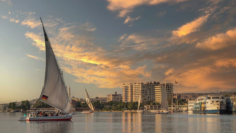 Day Tour to the Nilometer and Manial palace& City of dead with Felucca Ride