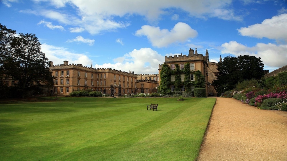 Discover Oxford, Stratford, Cotswolds and Warwick Castle