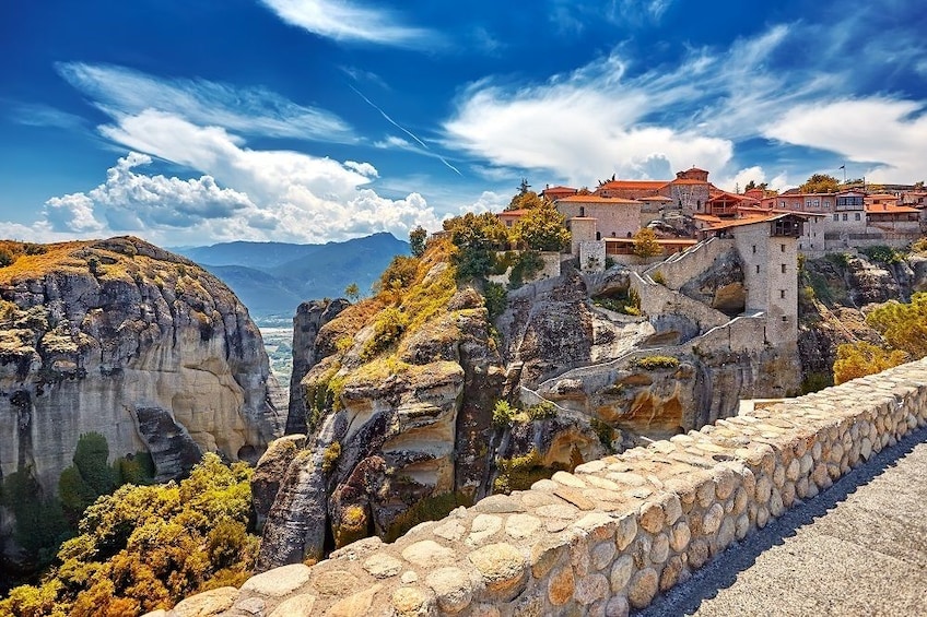 Full day Trip from Athens to Meteora by Train
