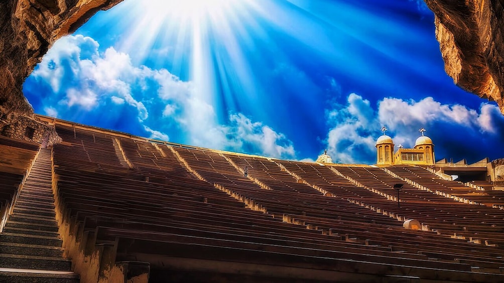 Day Tour To Coptic Cairo and Cave Church