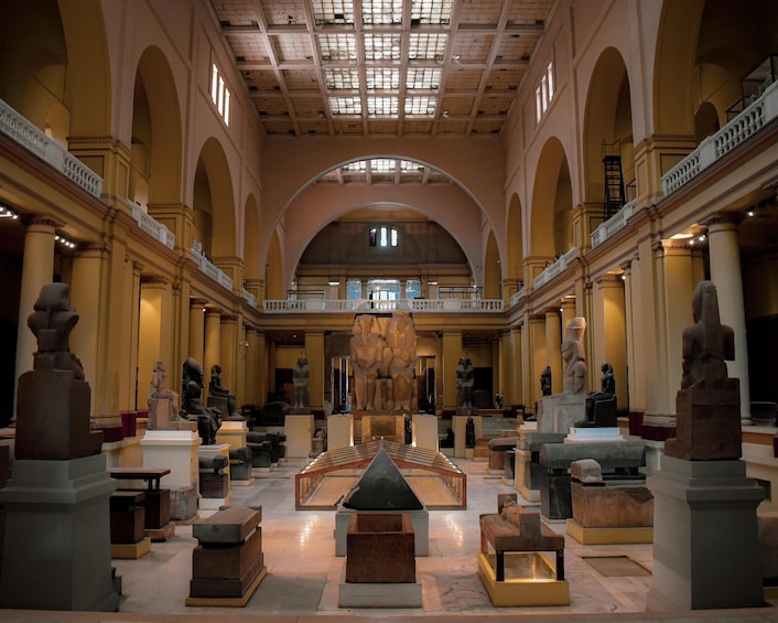 Pyramids , The Egyptian Museum & Citadel - Private Tour