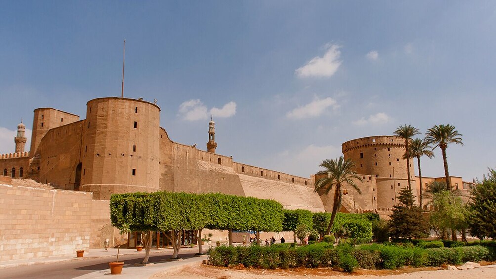 Private Tour To Pyramids, The Egyptian Museum and Citadel 