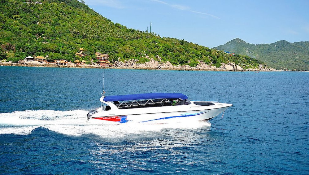 High speed boat ride to Koh Tao 