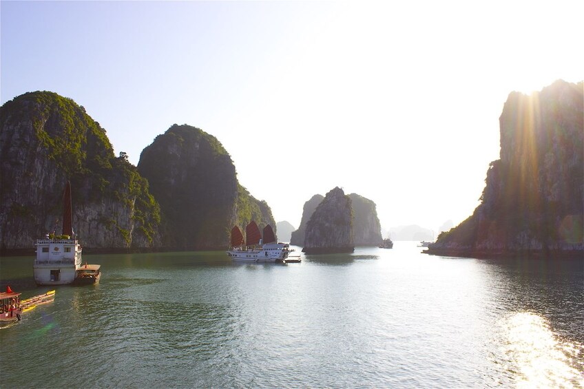 4-hour Afternoon Private Cruise on Halong Bay