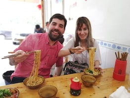 Evening Foodie Adventure in Chengdu