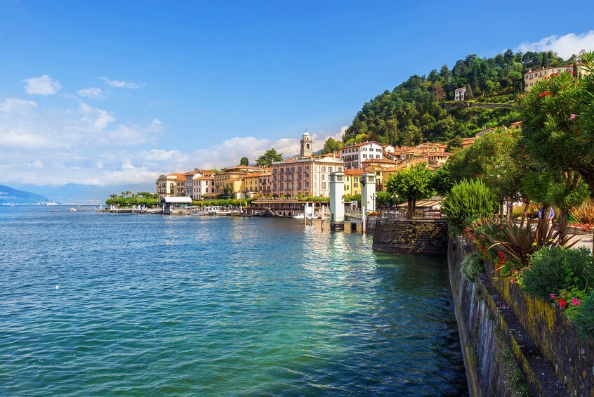 Cadenazzi Wooden Speedboat Private tour on Como Lake