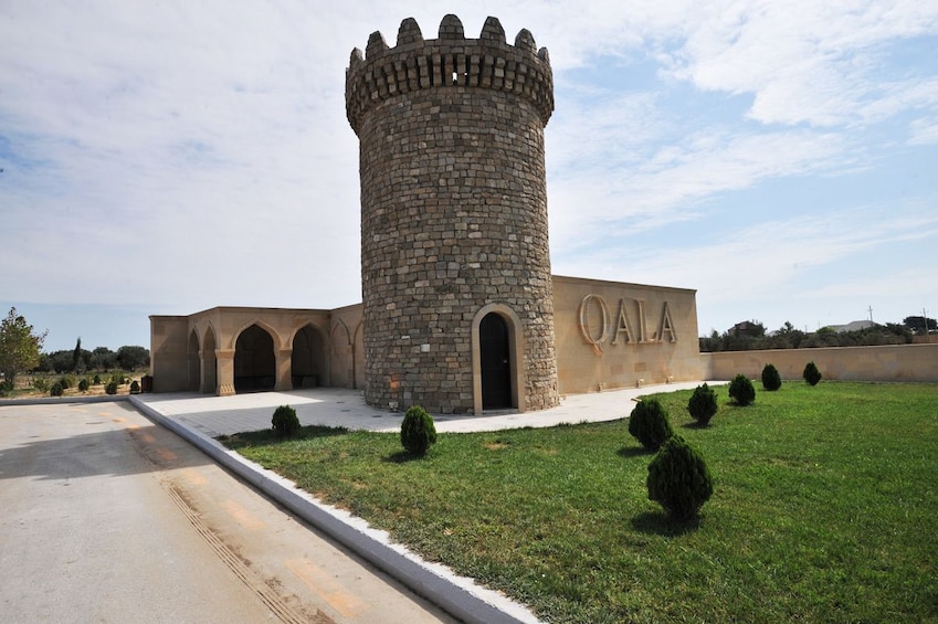 Absheron Peninsula Tour (Ateshgah, Gala & Yanardag)
