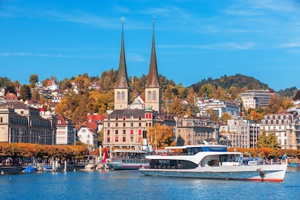 Luzern City Tour with Lake Cruise Private Tour from Zürich