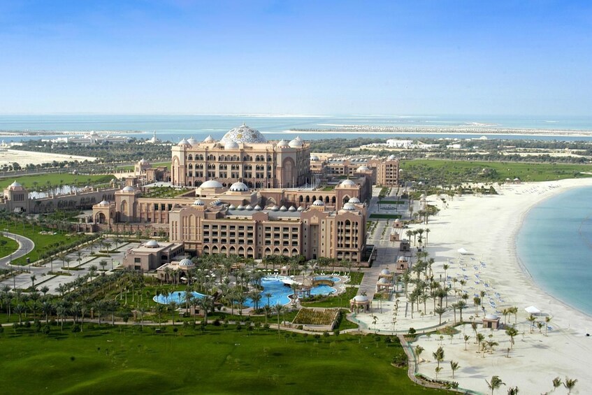 Abu Dhabi all day tour with lunch from Dubai