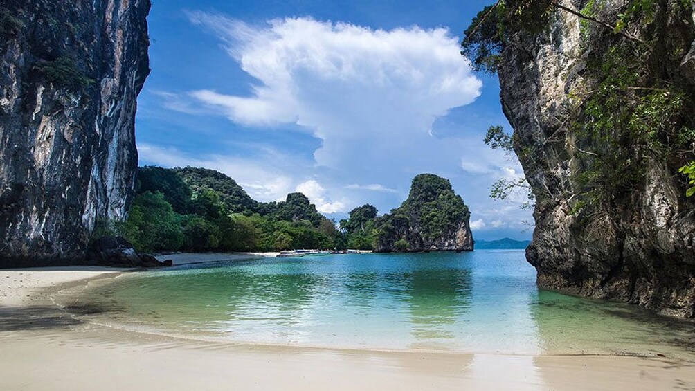 Hong Islands (Ko Hong) One Day Tour From Krabi