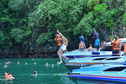 Excursión temprana a la isla Phi Phi y a las 4 islas desde Krabi