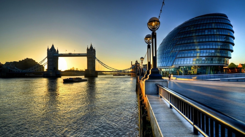 Lights & Sights: 30+ London Top Sights at Dusk Private Tour