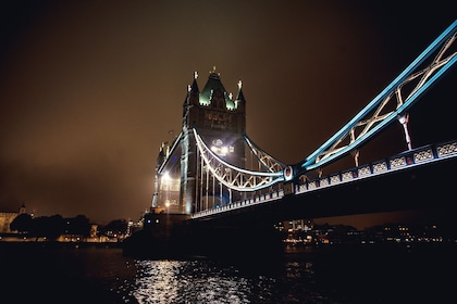 Luces y vistas: 30+ Lugares de Interés de Londres al Atardecer Tour Privado