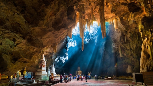 Mezza giornata di esplorazione della foresta e delle grotte di Tham Luang
