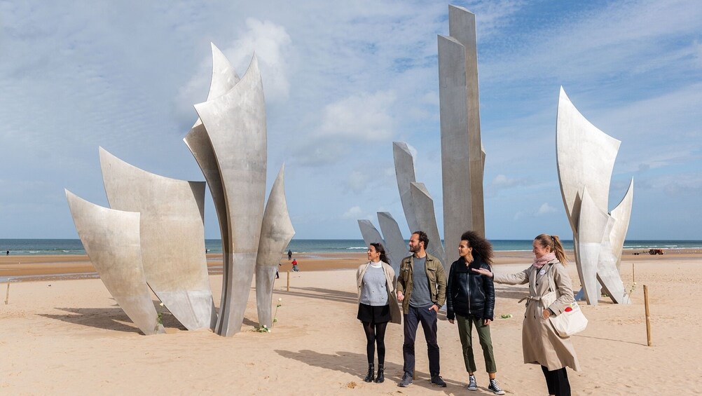 Private Guided Normandy D-Day Tour from Paris