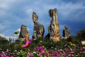 Unique Kunming Tour to Stone Forest and Ethnique Yi Village