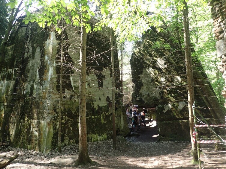 Masurian Lake District: The Wolf’s Lair and Yacht Tour 